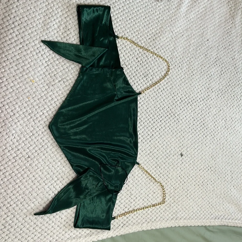 Set - Picture 2 of 2